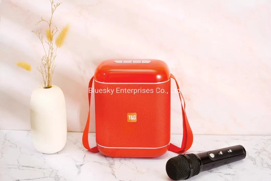 2021 Original Factory Fabric Portable Wireless Speaker Big Bass 2400mAh Louder Speaker with Karaoke Shoulder Strap Tg523K